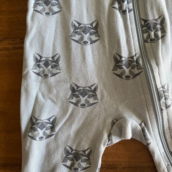 City Mouse Blue Wolf Adjustable Zip Romper 3-6 Months - Picture 6 of 9